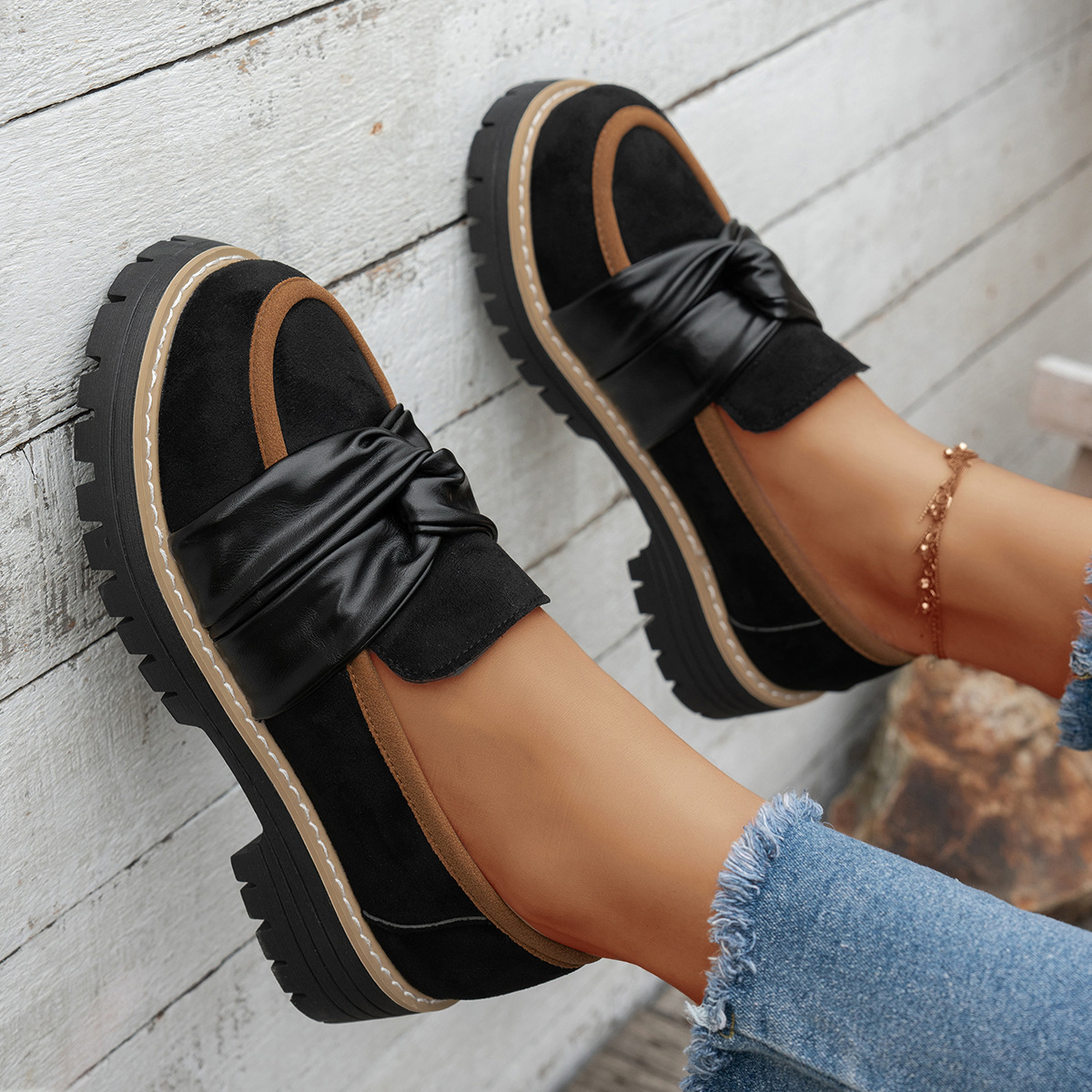 Britische Damen-Plateau-Loafer mit gedrehtem Schaft, niedrige Passform, neue modische Frühlingsschuhe_voghion.com