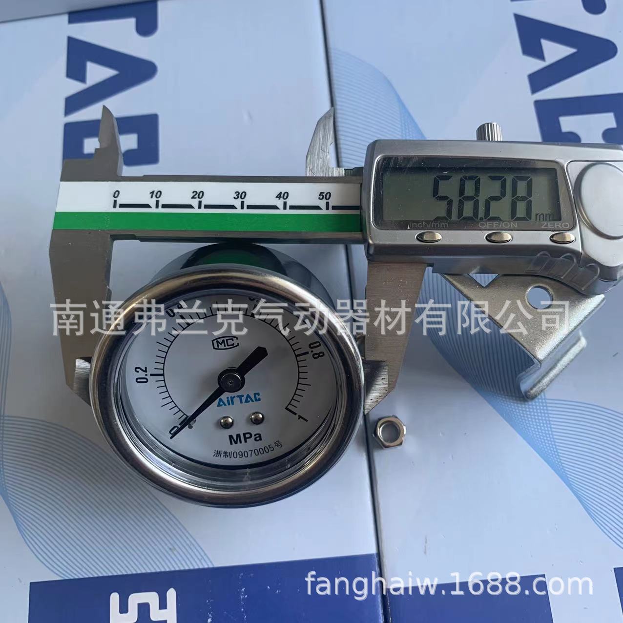 台湾亚德客气压压力表F-GF6010M F-GU4010M F-GU5010M F-GU6010M