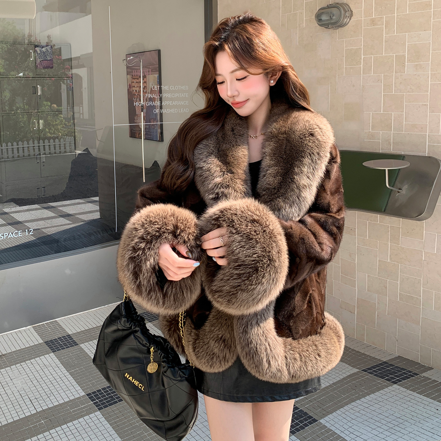 松弛假日 进口貂皮大衣水貂皮草外套女年轻款狐狸毛2025年新冬款