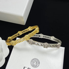 �����������^�ؼy�͹����C�S�~���|�W�����sС���OӋ����ͬ���֭h