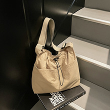 �����¿���K��������ins�L���ذ���Ůͨ�ڴ������p��μ�б���