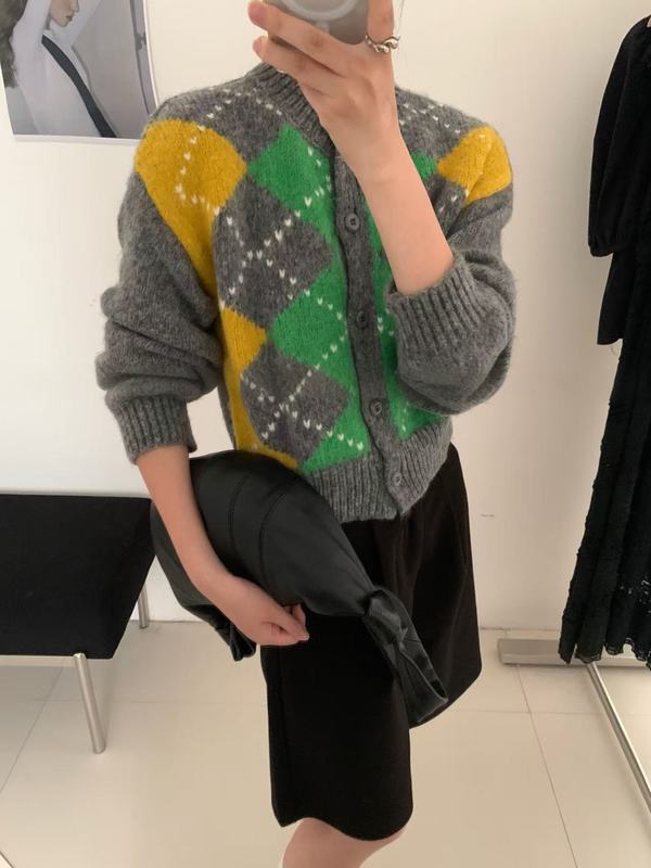 新款拼色菱形格针织开衫经典老钱风撞色毛衣外套女慵懒风独特女装|undefined