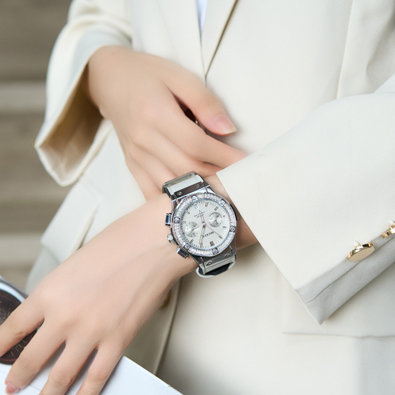 Disney/Disney Sparkling Crystal Inlaid Dial Light Luxury Niche Women's Quartz Watch 459