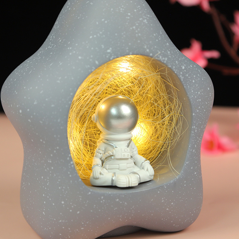 北欧创意太空人小夜灯宇航员小摆件树脂工艺品桌面家居饰品礼物详情7