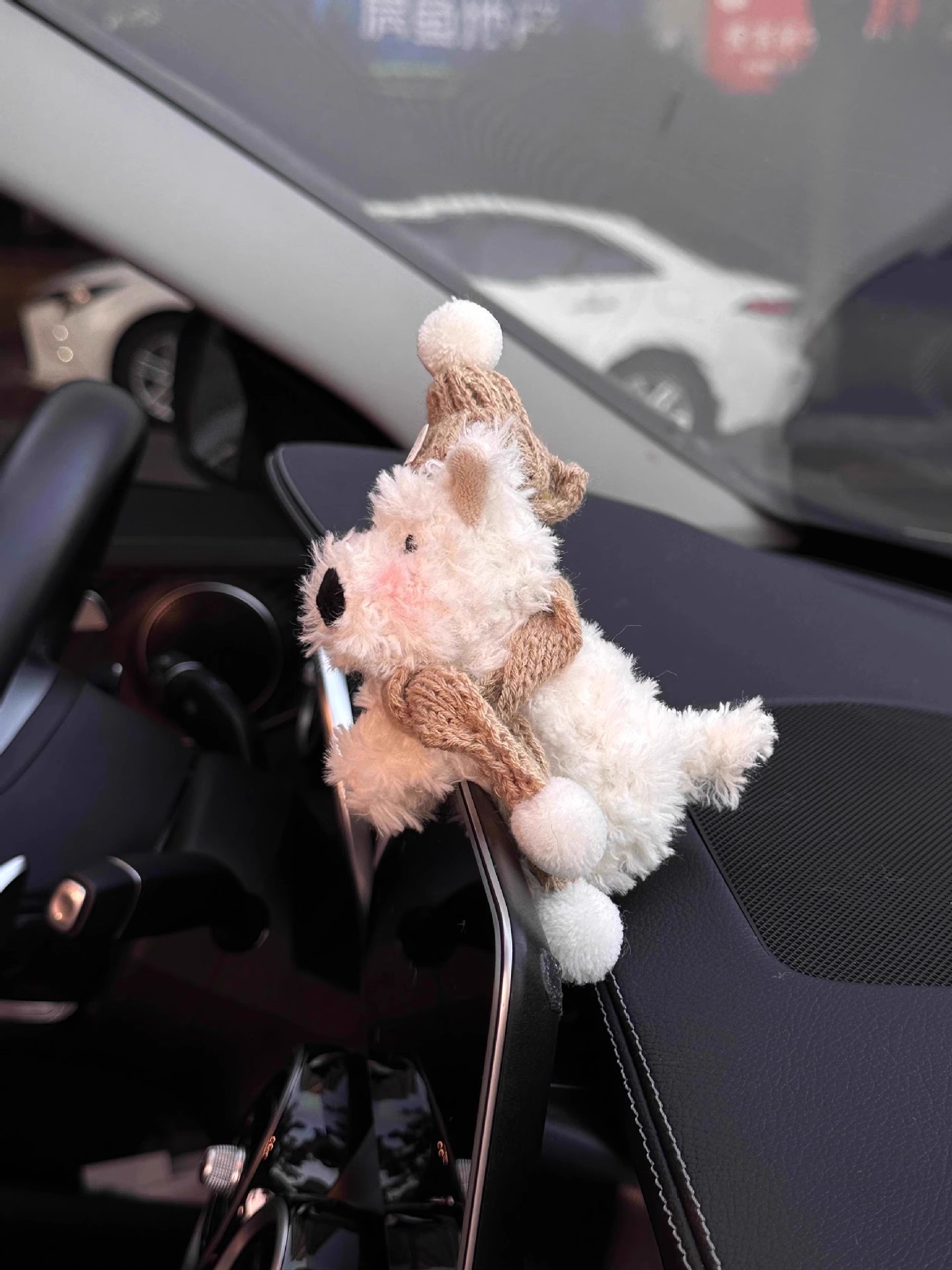 West Highland Car Screen Ornament, Doodle-Style Puppy Car Dashboard Screen Decoration, Car Interior Accessory, Christmas Gift