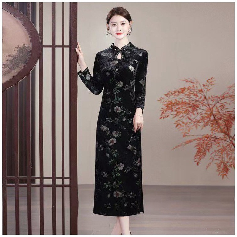 一件代发2025妈妈旗袍秋季新款时尚洋气修身显瘦遮肉中长款过膝裙