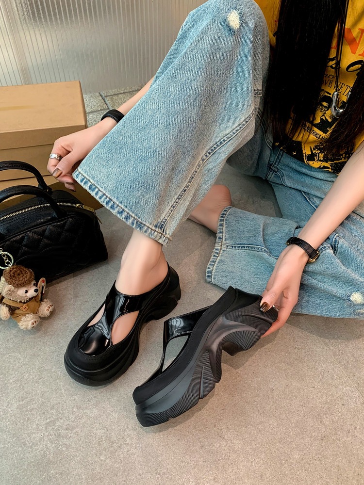 Dép sandal nữ da thật họa tiết da báo đế xuồng cao gót 9 cm — Trang chủ, màu đen, bạc chi tiết 3