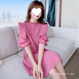 设计感小众粉色连衣裙2025新款女夏法式气质冰丝裙子小个子针织裙