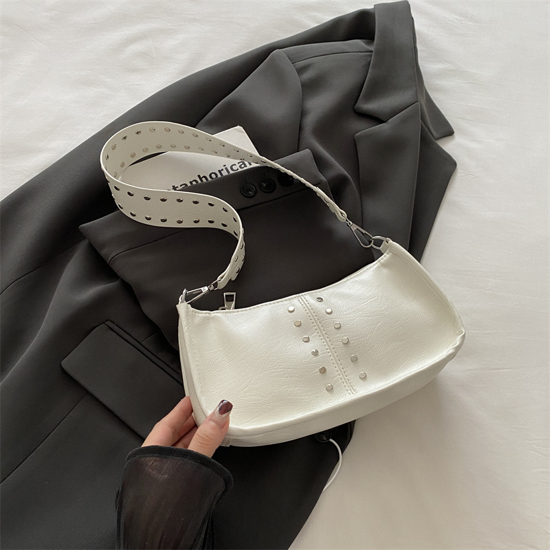 2024 otoño nuevo estilo de alto valor visual coreano simple bolso de hombro personalidad retrógrada bolso de brazo pequeño cuadrado