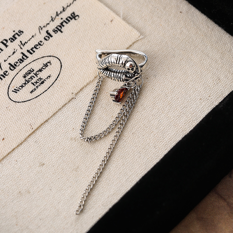 Europa y los EE.UU. flores de cáñamo tipo orejas con bordas largas temperamento sin agujeros de orejas pendientes de orejas para mujeres nicho simple orejas de hueso largo