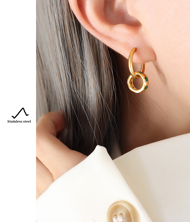 Retro Round Titanium Steel Plating Zircon Earrings 1 Pair