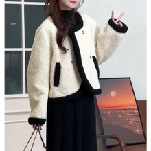 一整套初冬穿搭2025新款羊羔毛短外套半身裙两件套小香风时尚套装