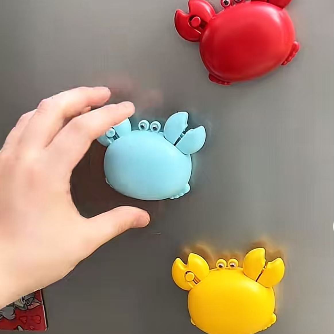 [in Stock] Multifunctional 3-in-1 Magnetic Crab Opener Kitchen Gadget Small Scissors Opener Set
