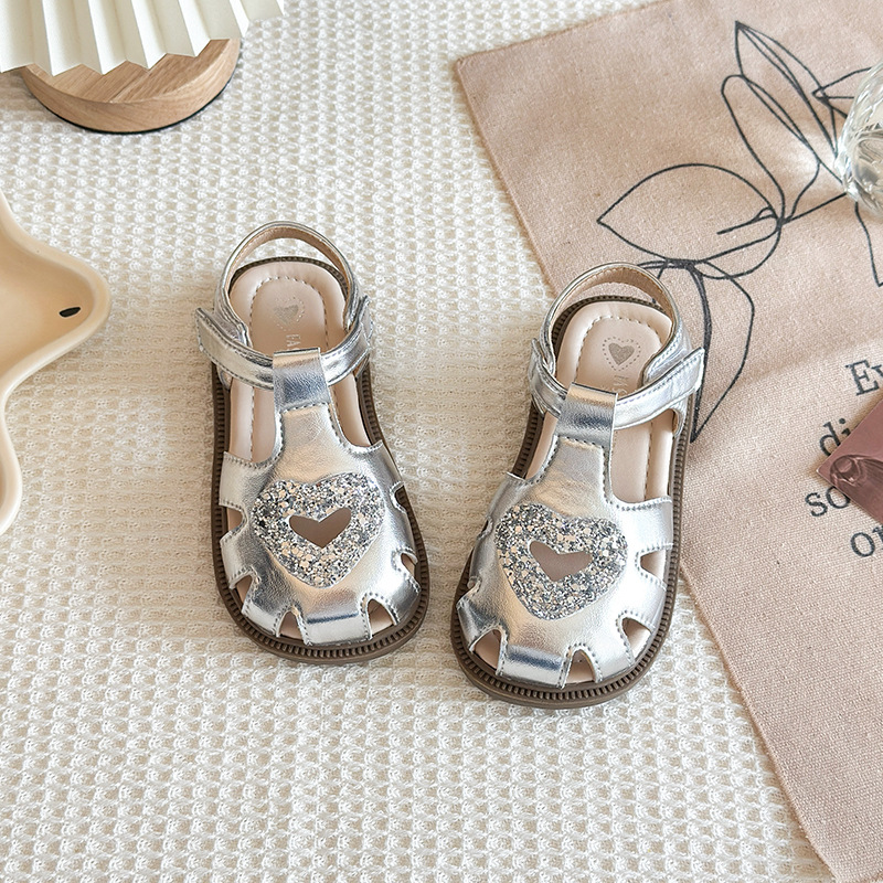 Niñas de moda versátil sandalias 2026 verano nuevo niño amor sequilla dulce viento princesa zapatos zapatos image 1