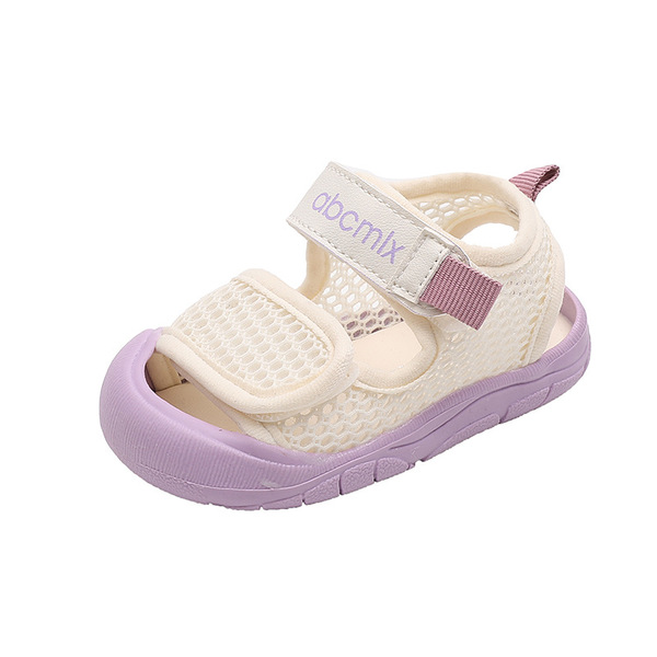 Children's sandals for early age