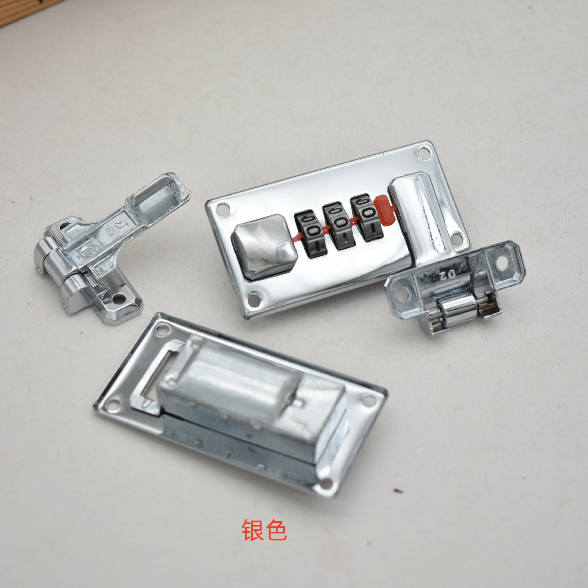 Fabricante al por mayor caja de madera bloqueo de contraseña lata artesanía caja de regalo bloqueo de contraseña digital en stock caja ciega succión de polvo privado