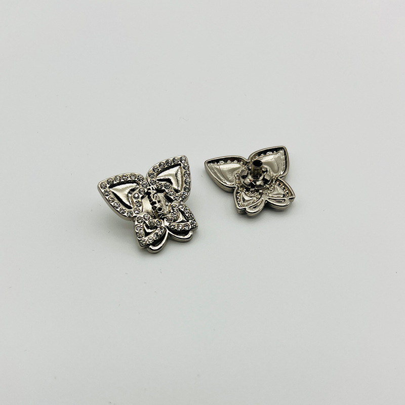 金属纽扣8303038.jpg