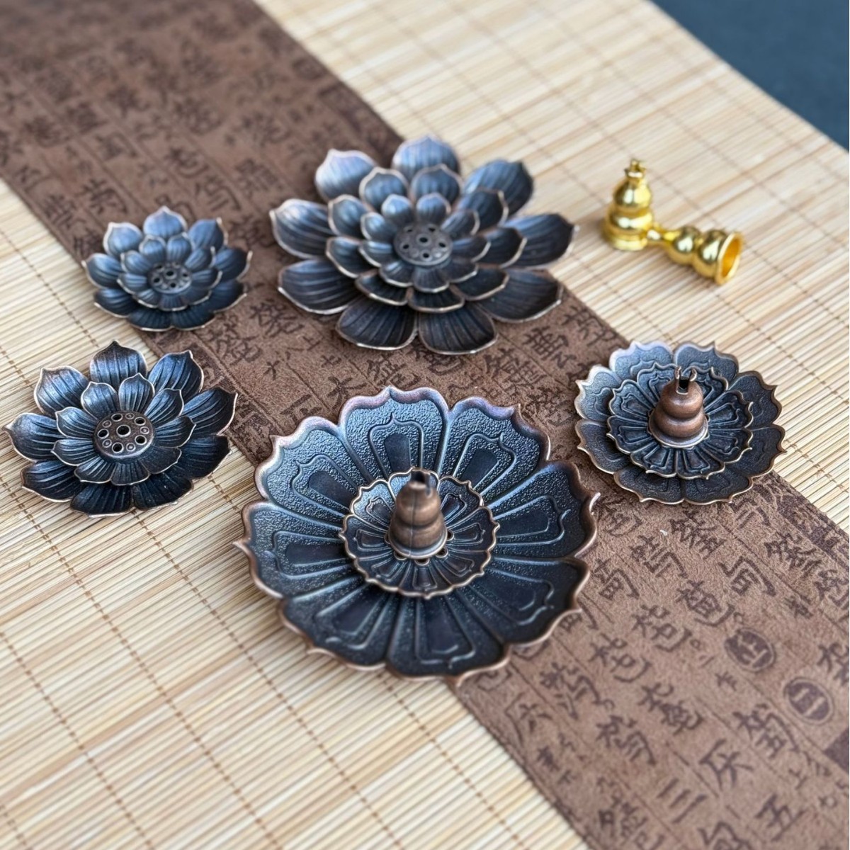 厂家批发合金配件葫芦香插莲花香座香托线香插焚香器莲花三宝香座