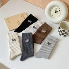 秋冬新款襪子男刺繡字母中筒襪高橡筋男生運動籃球襪男士長筒棉襪