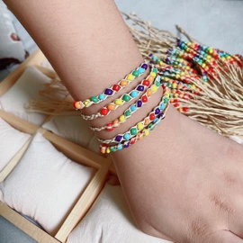 胸针;项链;塑料堵头