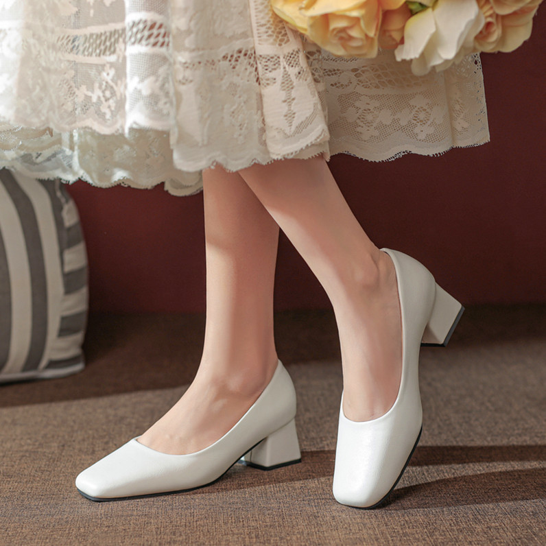 High heels women's 2024 summer new British square head low mouth thick heel women's shoes fashion comfortable foot shoes wholesale High heels women's 2024 summer new British square head low mouth thick heel women's shoes fashion comfortable foot shoes wholesale