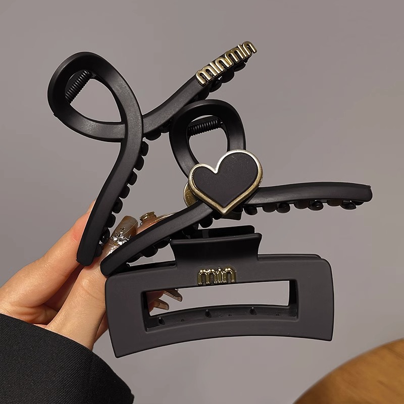 Estilo coreano de alta gama grande clip de agarre negro femenino 2025 nuevo clip de pelo en la parte posterior de la cabeza clip de tiburón clip de horquilla tocado