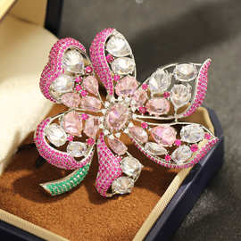 重工微镶锆石奢华夸张枫叶花卉胸针大衣西装配饰高级感别针配饰女