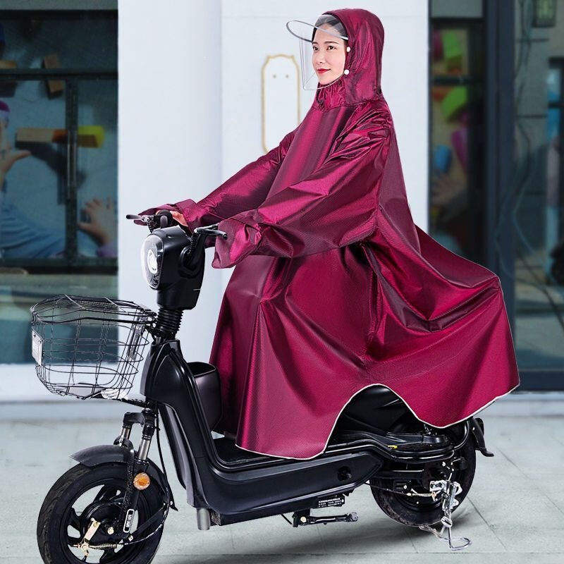 Thickened electric scooter raincoat, full-body protection against heavy rain, unisex design, suitable for wearing over clothing, designed for separate rider and vehicle protection during cycling, specifically for electric scooters Thickened electric scooter raincoat, full-body protection against heavy rain, unisex design, suitable for wearing over clothing, designed for separate rider and vehicle protection during cycling, specifically for electric scooters