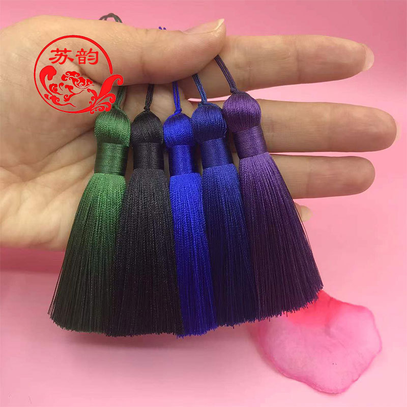 Short fat 6cm tassel tassel manufacturers wholesale spot vertical supple ice silk hanging tassel clothing bookmark small tassel