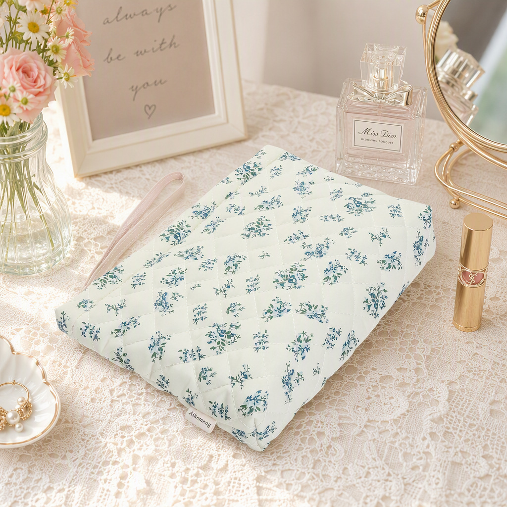 Customized Cotton Cosmetic Bag Niche Portable Toiletry Cosmetics Bag Floral Ins Cute Quilted Lipstick Bag Two-Piece Set