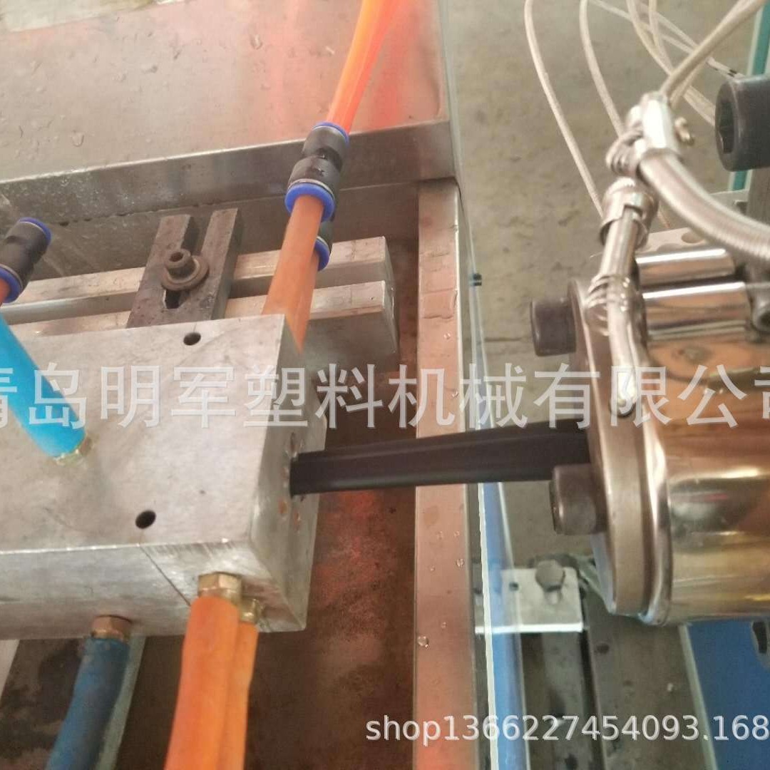 明军牌箱包 冰箱柜密封条挤出机 彩条 装饰条 型材 异型材生产线