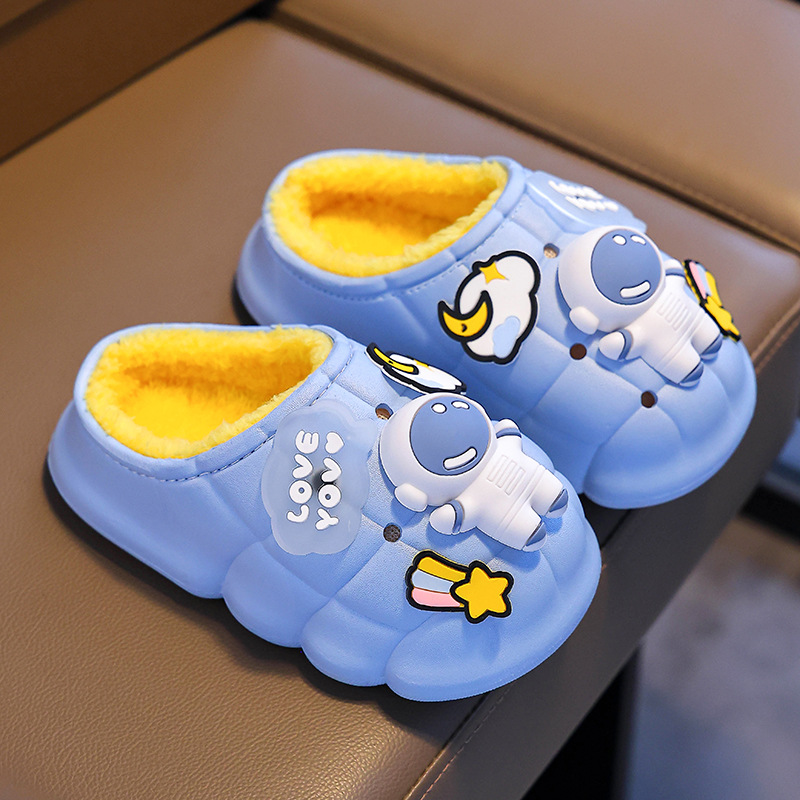 Zapatillas de algodón para niños invierno 2024 nuevos niños y niñas antideslizantes impermeables calientes de terciado zapatos de algodón para niños pequeños y medianos