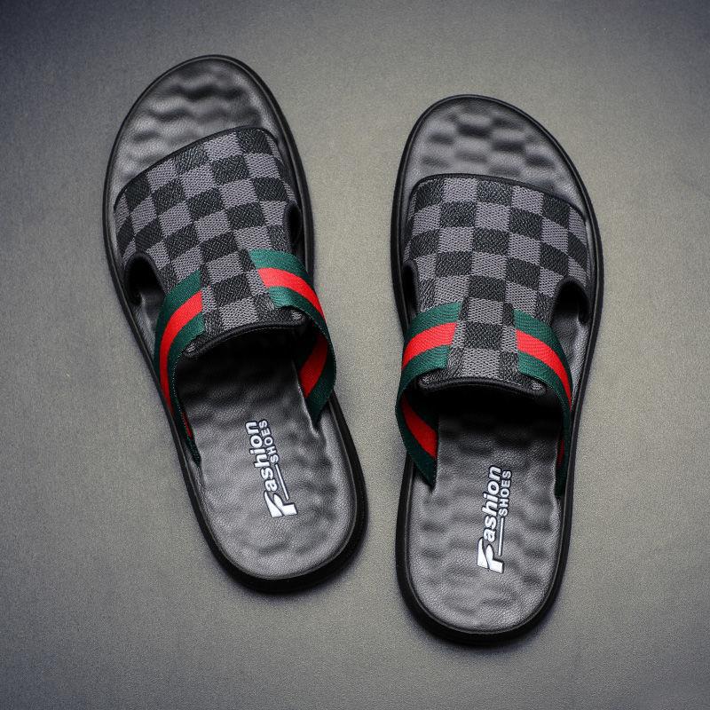 Zapatillas de hombre 2023 nueva moda personalizada Internet celebridad sandalias de alta gama verano al aire libre casual sandalias antideslizantes