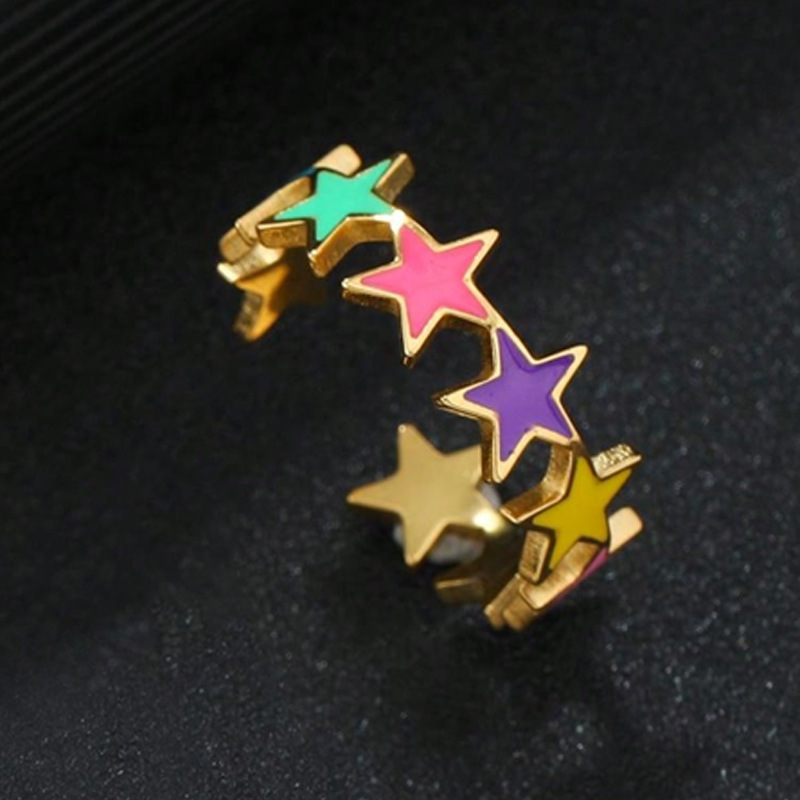 Anillo de pentagrama abierto