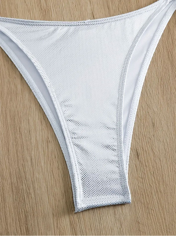 Front view of bikini on model