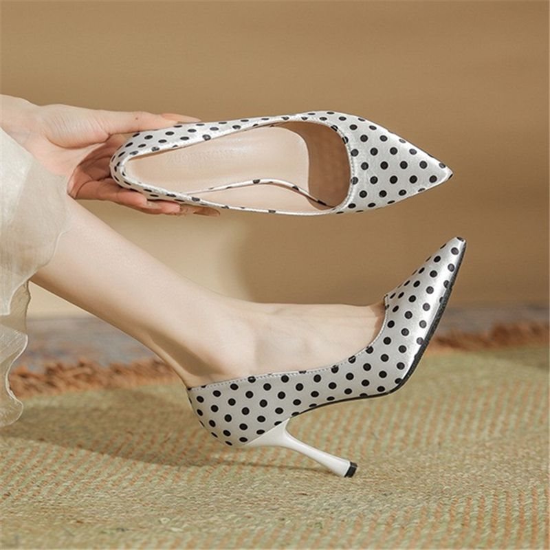 French-Style White Polka Dot Commuting Stiletto High Heels, Pointed Toe, Small Size, New Style, Elegant, Large Size, Wide Fit, Shallow Mouth Single Shoes for Women French-Style White Polka Dot Commuting Stiletto High Heels, Pointed Toe, Small Size, New Style, Elegant, Large Size, Wide Fit, Shallow Mouth Single Shoes for Women