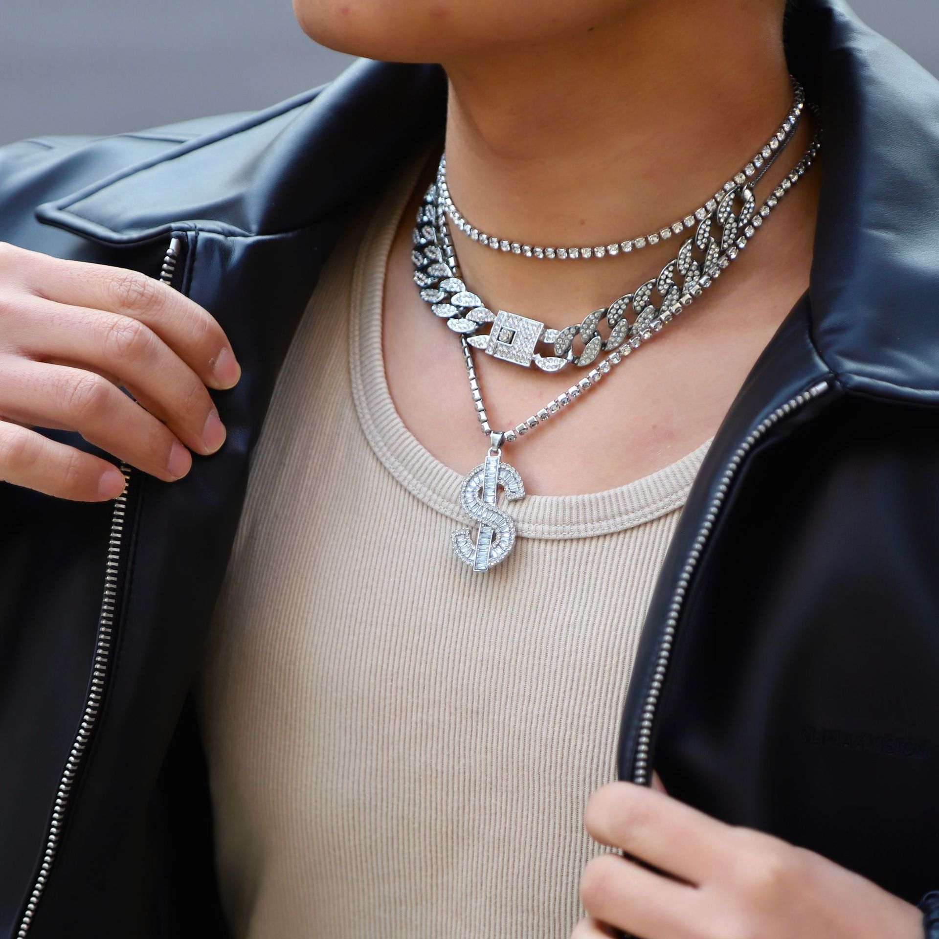 Heart Shape Hip-Hop Retro Alloy Layered Necklaces Wholesale display picture 8