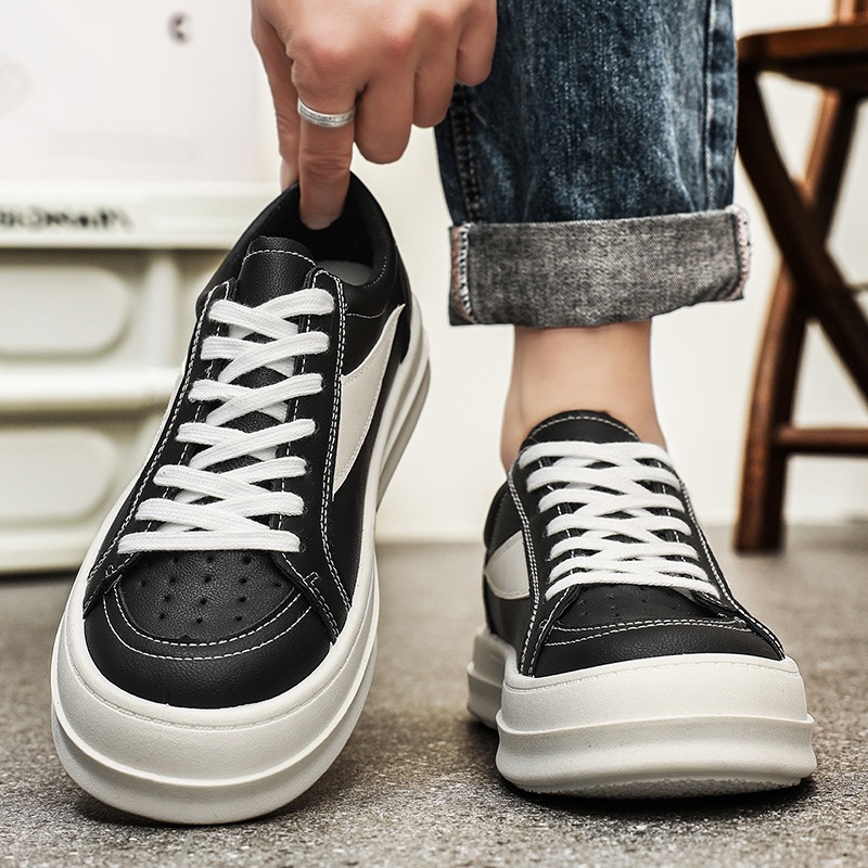 Zapatos de hombre primavera zapatos de skate casuales para hombres cabeza alta callejera estilo de calzado zapatos de derby de fondo grueso estudiantes zapatos de moda negro 2025 nuevo