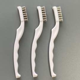 批发优惠白柄铜丝刷工业毛刷塑胶防滑手柄除锈打磨抛光木柄钢丝刷