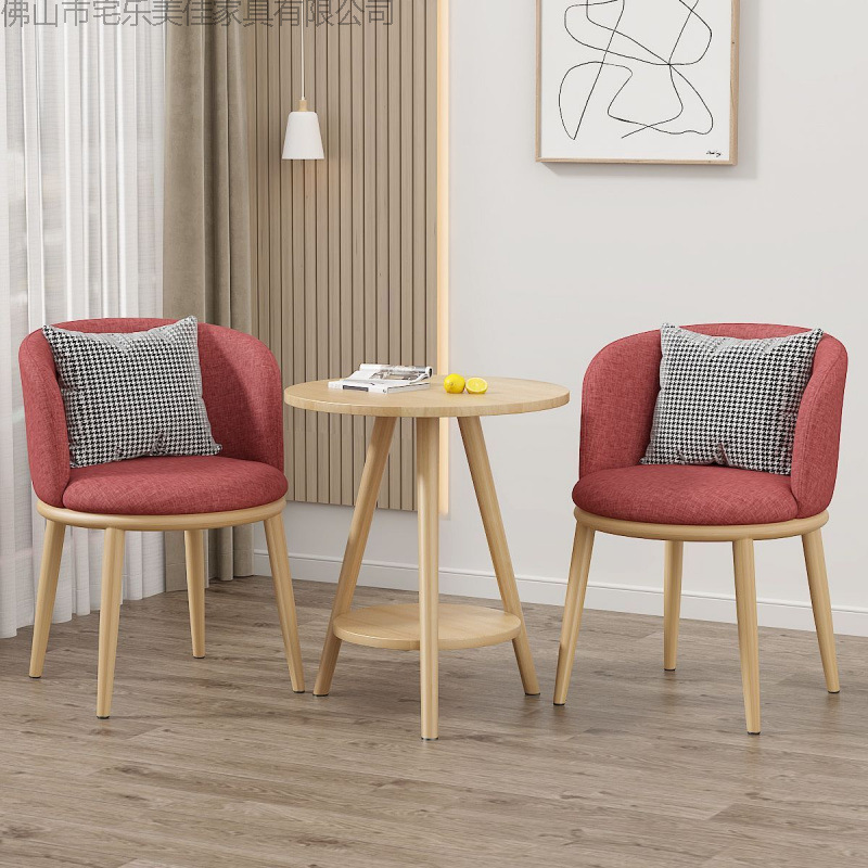 Mesa y silla de ocio balcón sala de estar de lujo ligera mesa y silla combinación de hotel de alojamiento residencial negociación en línea mesa y silla set de tres piezas