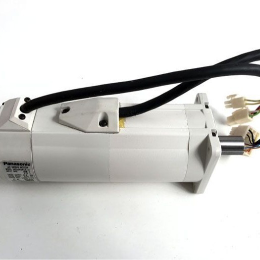 全新原装松下伺服MSMA012A1B，库存现货，低价，欢迎询价