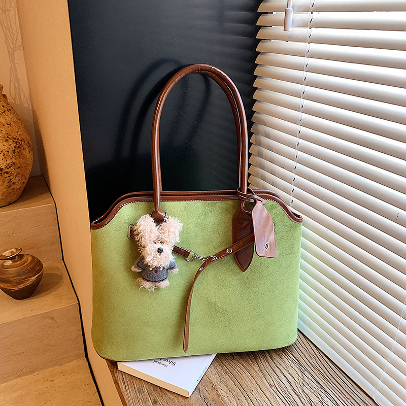 Bolso de ternudo transfronterizo de alta calidad bolso especial para mujeres otoño y invierno 2025 nuevo bolso de brazo de moda bolso de hombro universal