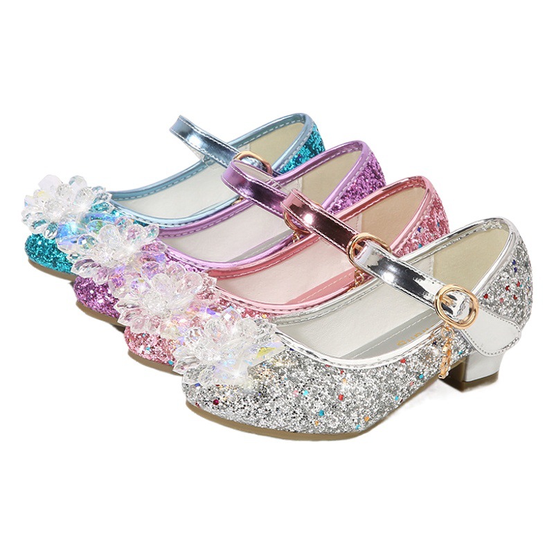 Zapatos de princesa para niñas 2024 primavera nuevos zapatos de rendimiento de escenario de tacones altos para niños grandes zapatos de cuero de cristal para niños pequeños zapatos individuales