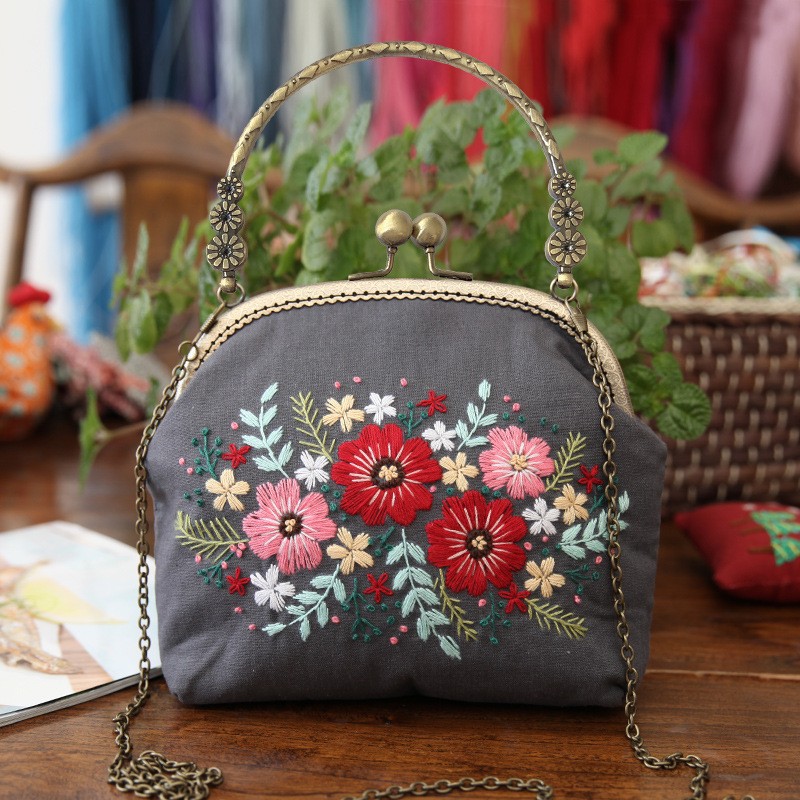 Nueva boca Bolsa de Oro bordado europeo bolsa de material bordado hecho a mano bordado DIY cinta bordado Lu bordado hecho a mano crossbody bolsa de tela
