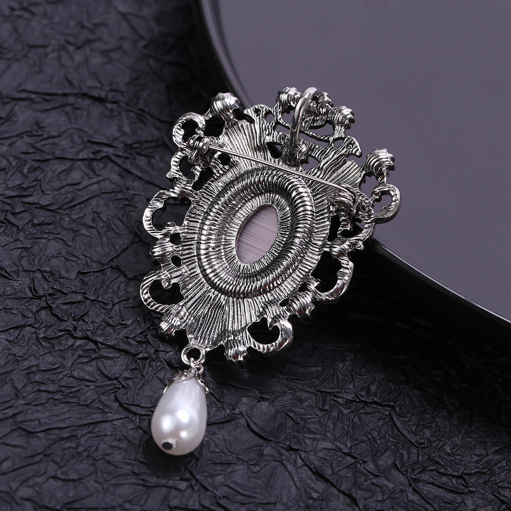 Exquisite Medieval Filigree Brooch With Baroque Enamel And Crystals_voghion.com