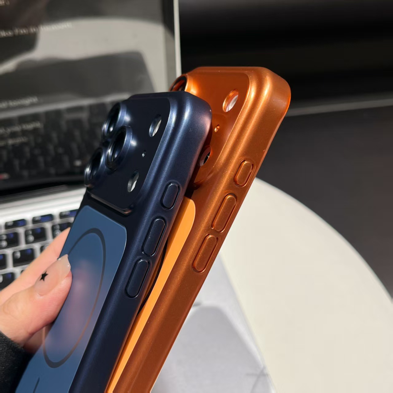 Ultra-thin Magnetic Phone Case For Iphone 17 Pro Max Matte Finish_voghion.com