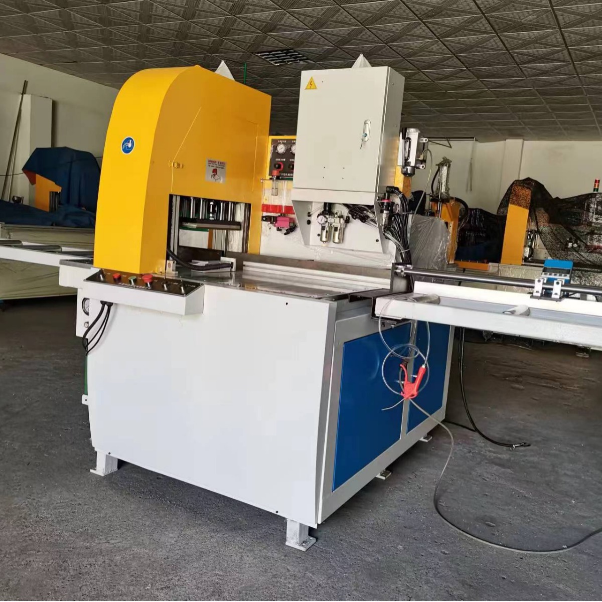 母排加锯床  铜排下料机 铝合金桥架锯床