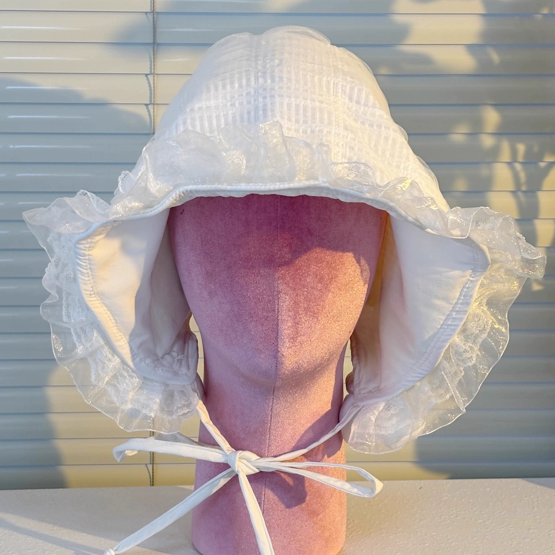 Lolita Lace Seersucker Cute Hair Hood Women's Spring and Summer French Romantic Pleated Lolita Tie Basin Hat