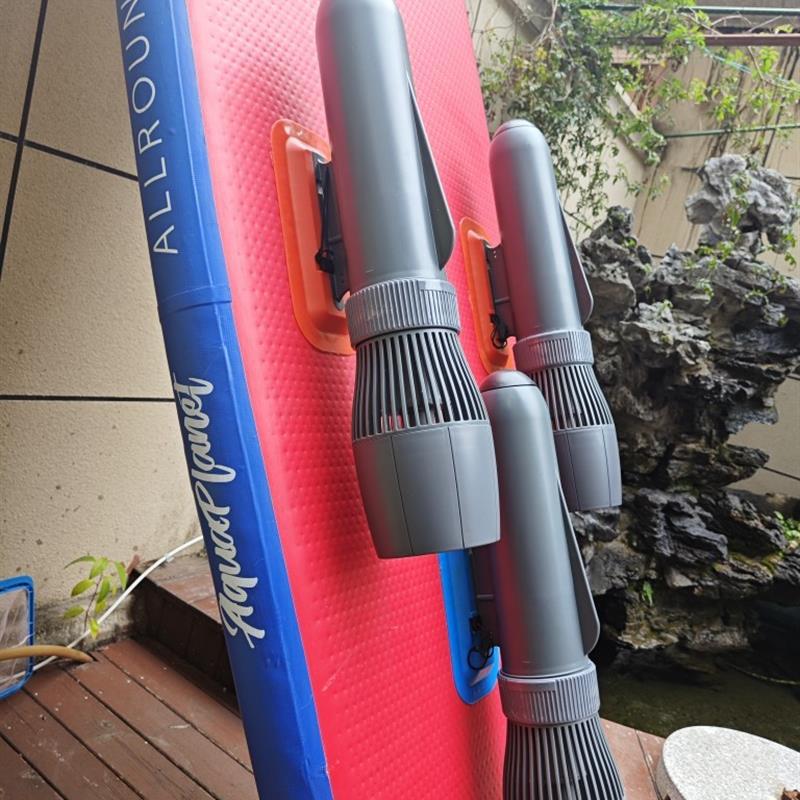Integrated Paddle Board Thruster with Built-in Battery, Electric SUP Surf, Canoe and Kayak Propulsion System