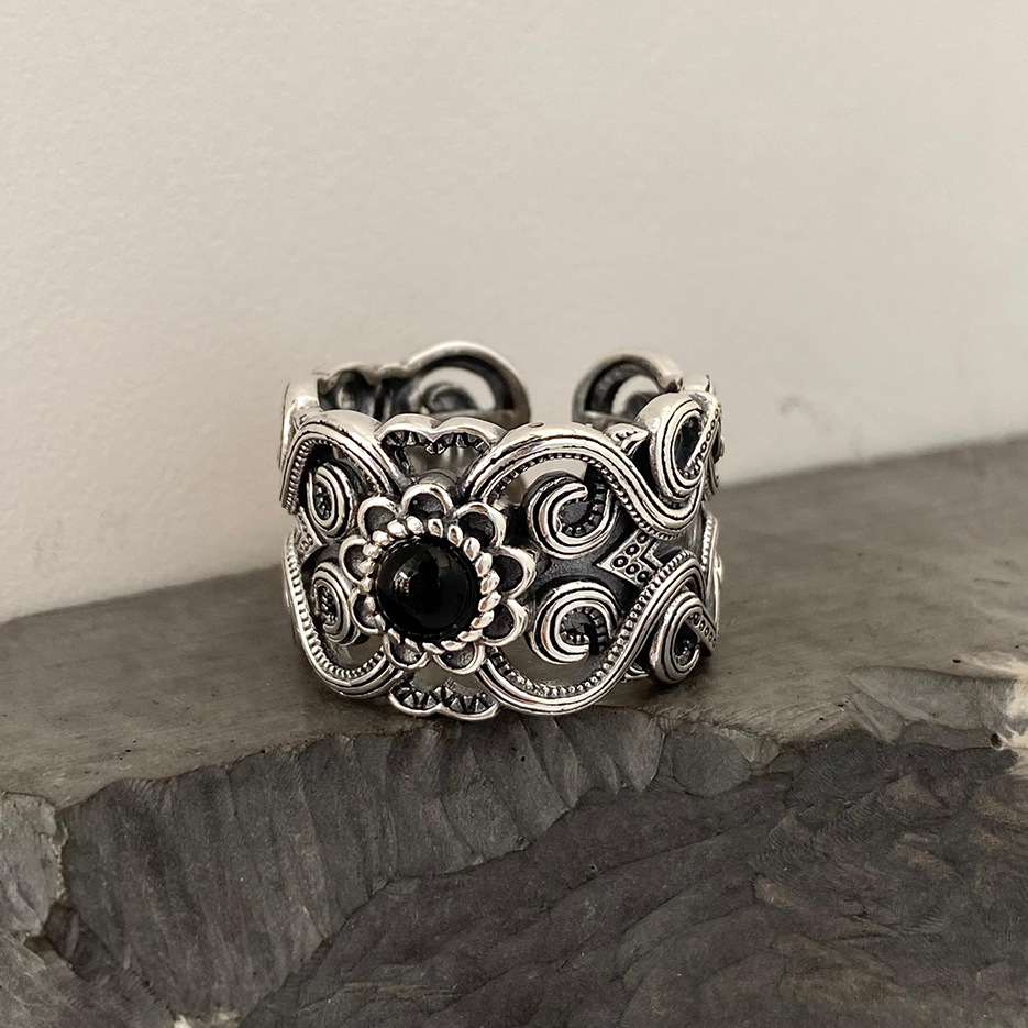 Retro small design universal ring with stone with zircon for men and…